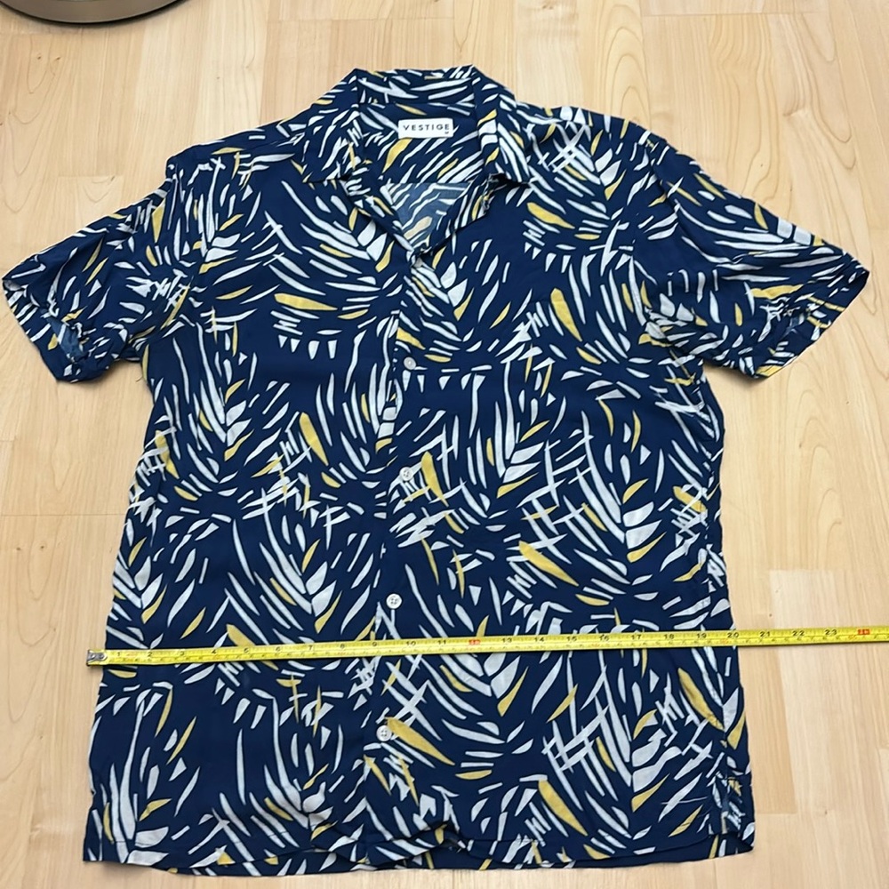 Vestige Men’s Button down